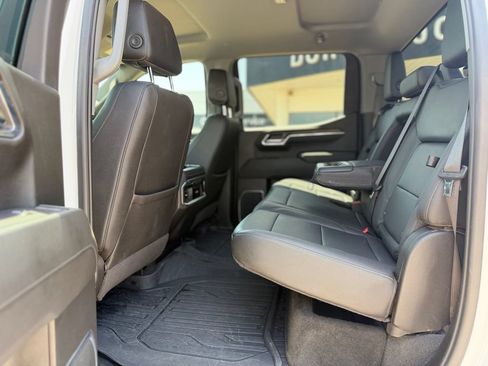 Used 2022 GMC Sierra 1500 SLT AWD/4WD image 8