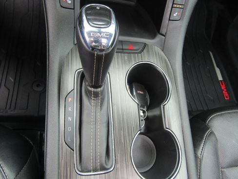 Used 2018 GMC Acadia SLT image 28