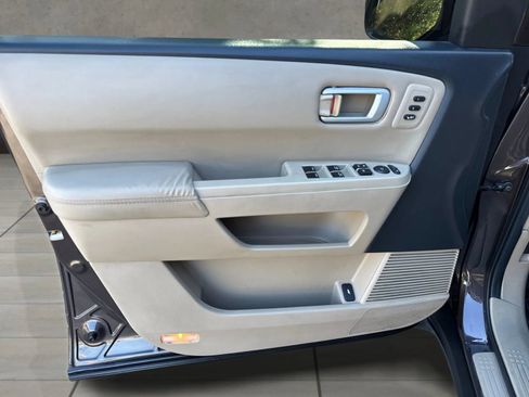 Used 2013 Honda Pilot Touring image 16
