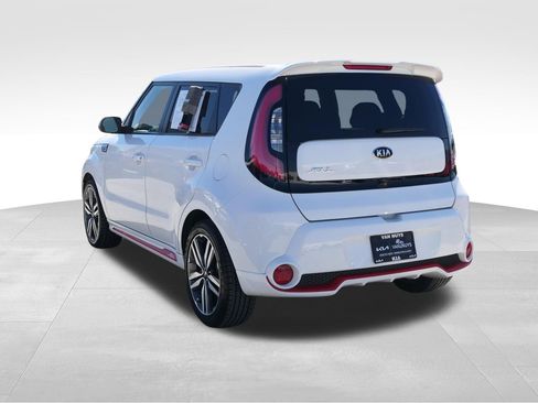 Used 2014 Kia Soul + image 6