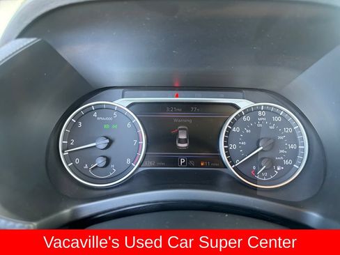 Used 2025 Nissan Sentra SV FWD image 15