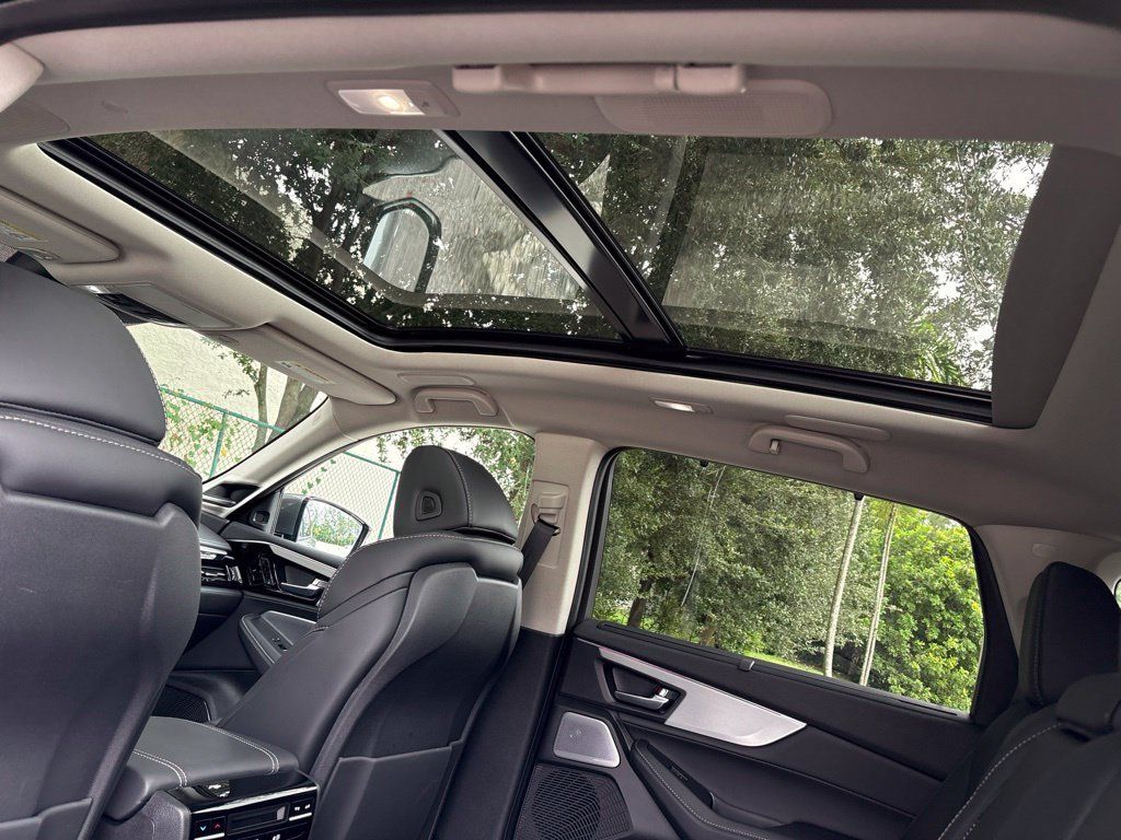 Used 2026 Acura MDX w/ Technology Package FWD image 21