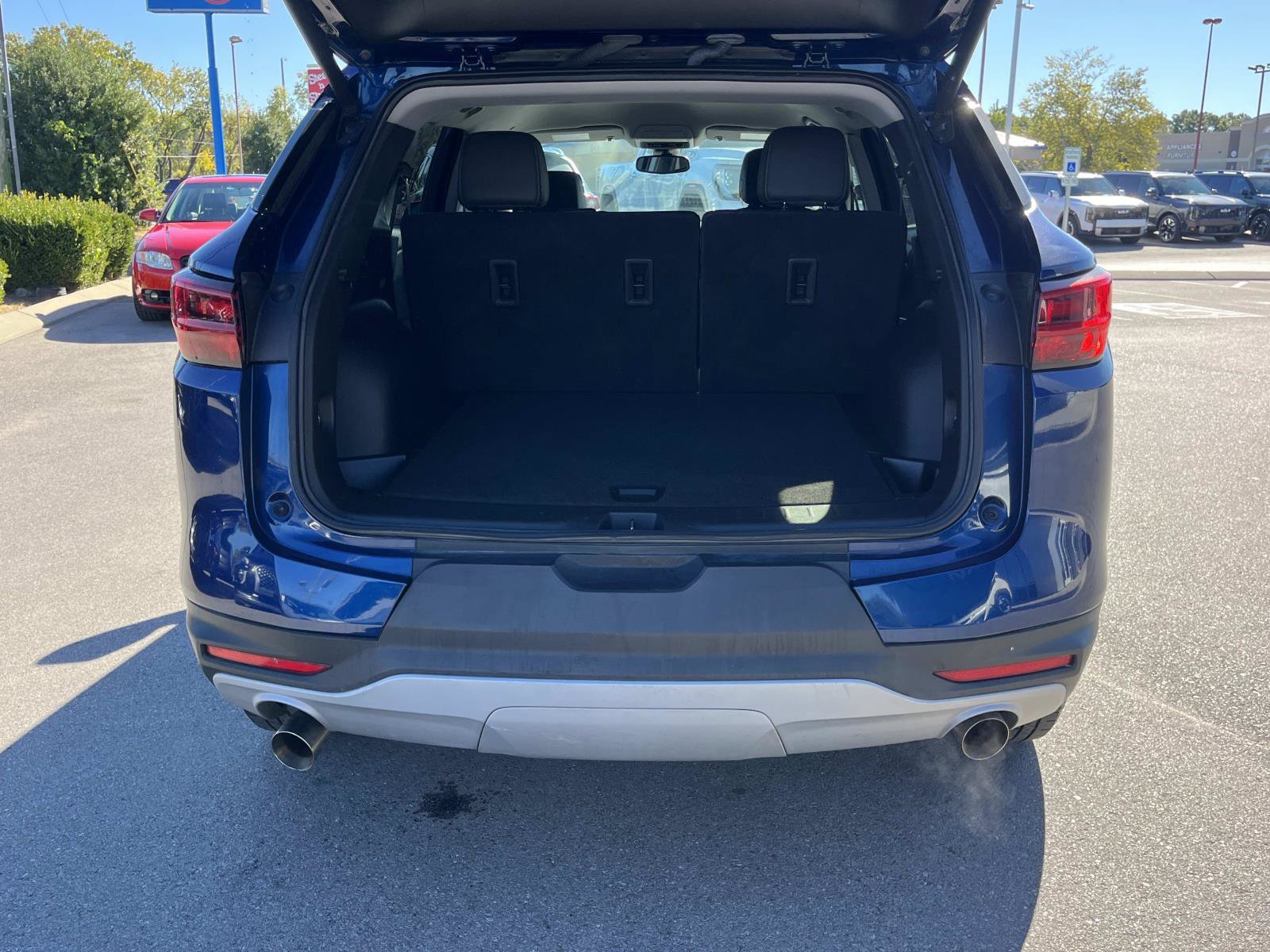 Used 2023 Chevrolet Blazer LT FWD image 12