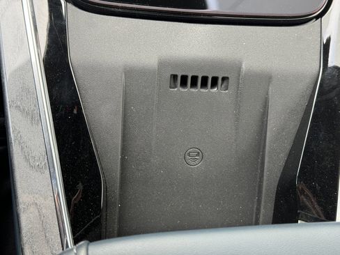 New 2025 Cadillac Escalade IQ Sport 2 image 27