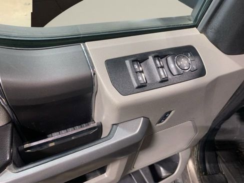 Used 2018 Ford F150 XLT w/ Equipment Group 302A Luxury image 18