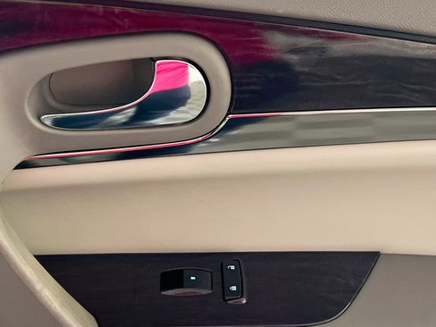 Used 2017 Buick Enclave Premium w/ Experience Buick Package image 31