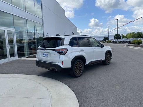 Used 2025 Subaru Forester Sport AWD/4WD image 5