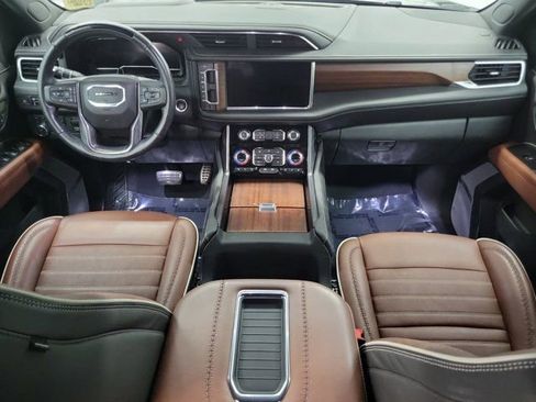 Used 2023 GMC Yukon Denali Ultimate AWD/4WD image 14