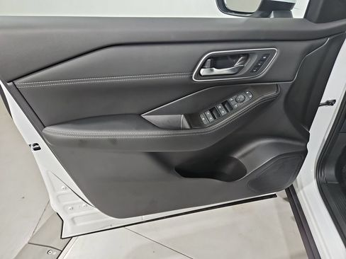 New 2026 Nissan Rogue Platinum w/ Platinum Premium Package AWD/4WD image 10