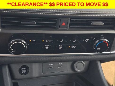 Used 2024 Nissan Rogue S FWD image 28