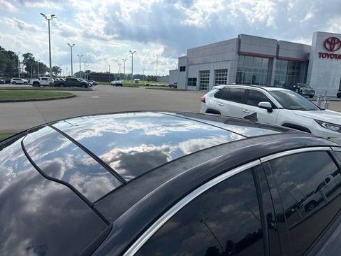 Used 2018 Kia Optima S w/ Panoramic Sunroof Package FWD image 3