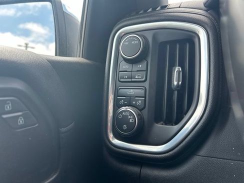 Used 2021 Chevrolet Silverado 1500 LT w/ Fleet Comfort Package AWD/4WD image 16