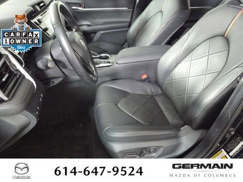Used 2019 Toyota Camry XLE FWD image 19