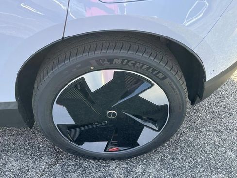 New 2026 Volvo EX30 Ultra w/ Climate Package image 11