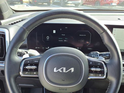 Used 2025 Kia Sorento SX Prestige image 16