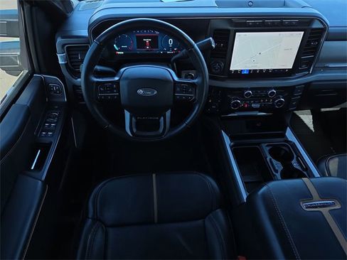 Used 2024 Ford F250 Platinum image 12