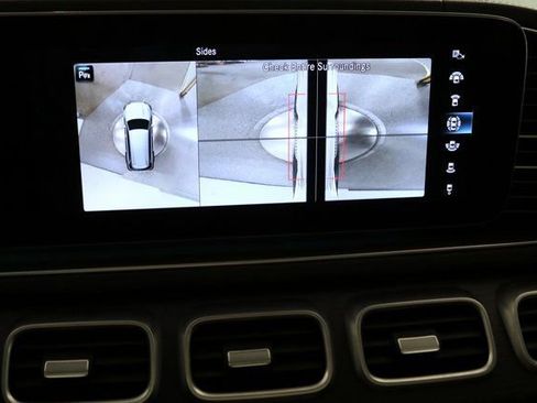 Used 2022 Mercedes-Benz GLS 580 GLS 580 image 28