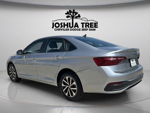 Used 2024 Volkswagen Jetta S FWD image 5