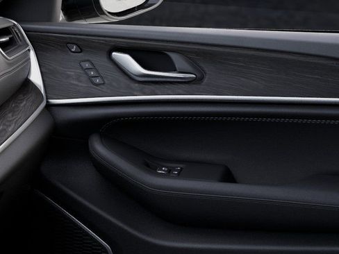 New 2025 Jeep Grand Cherokee Overland w/ Luxury Tech Group IV image 25