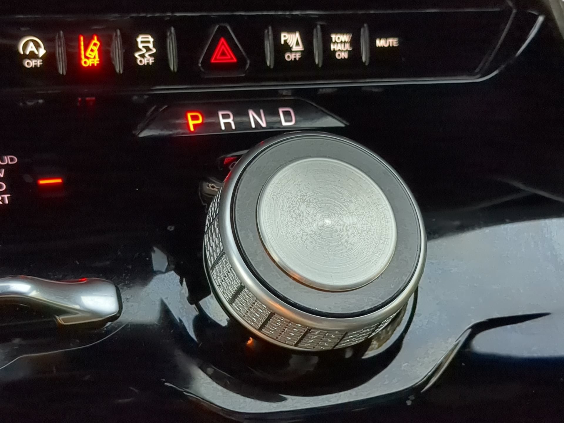 Used 2024 Jeep Wagoneer Series II AWD/4WD image 65