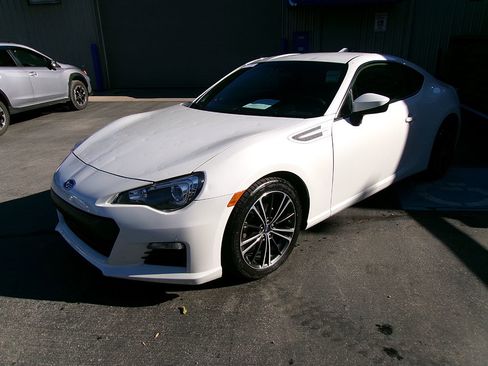 Used 2016 Subaru BRZ Premium image 1