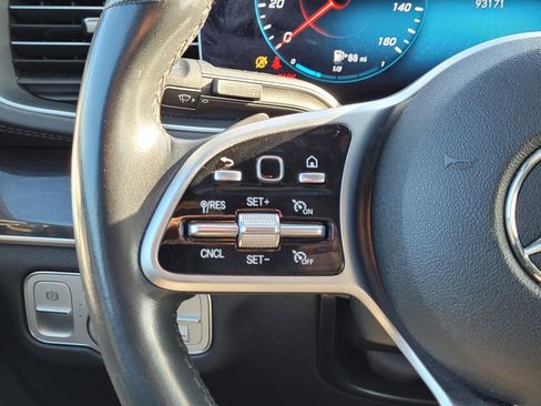 Used 2020 Mercedes-Benz GLS 450 4MATIC image 20