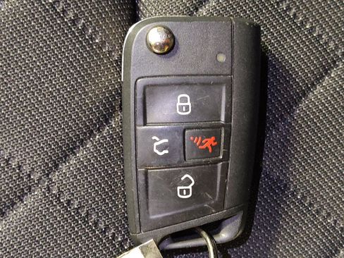 Used 2021 Volkswagen Atlas S FWD image 32