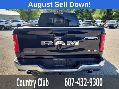Used 2025 RAM 1500 Laramie AWD/4WD image 7