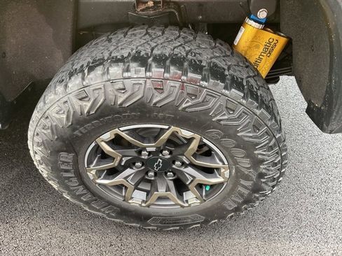 Certified 2024 Chevrolet Colorado ZR2 w/ Technology Package image 6