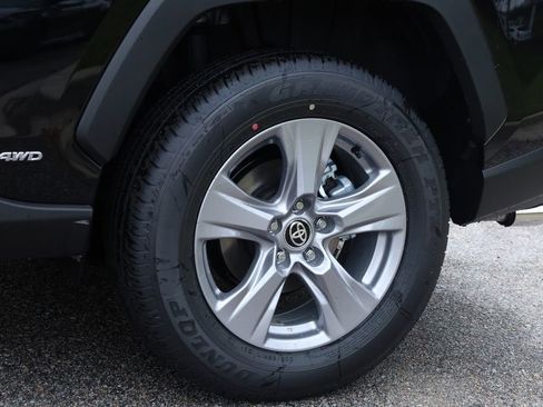 New 2025 Toyota RAV4 XLE image 17