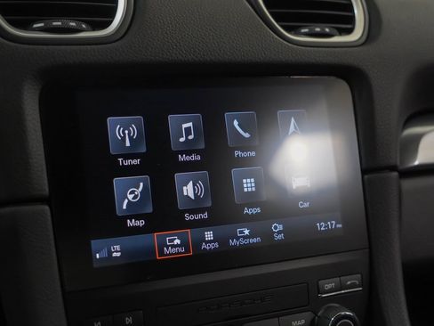 Used 2025 Porsche 718 Cayman image 27