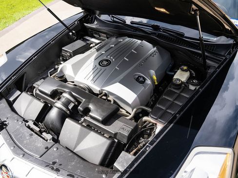 Used 2006 Cadillac XLR RWD image 28