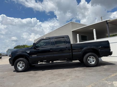 Used 2003 Ford F250 King Ranch AWD/4WD image 2