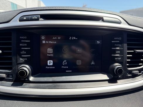 Used 2018 Kia Sorento FWD image 23