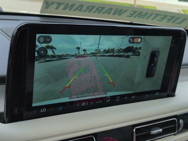 Used 2025 Lincoln Aviator Reserve w/ Equipment Group 201A AWD/4WD image 22