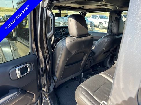 Used 2018 Jeep Wrangler Unlimited Sahara w/ Uconnect 4C Nav & Sound Group AWD/4WD image 7