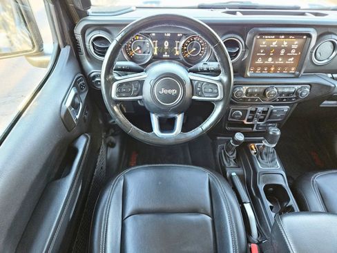 Used 2022 Jeep Wrangler Unlimited Sahara w/ Dual Top Group image 10