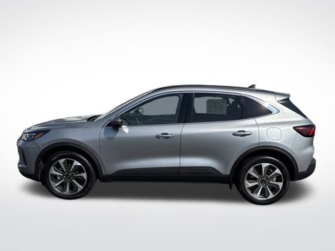 Used 2024 Ford Escape Platinum image 30