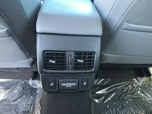 Used 2018 Subaru Outback 2.5i Limited AWD/4WD image 25