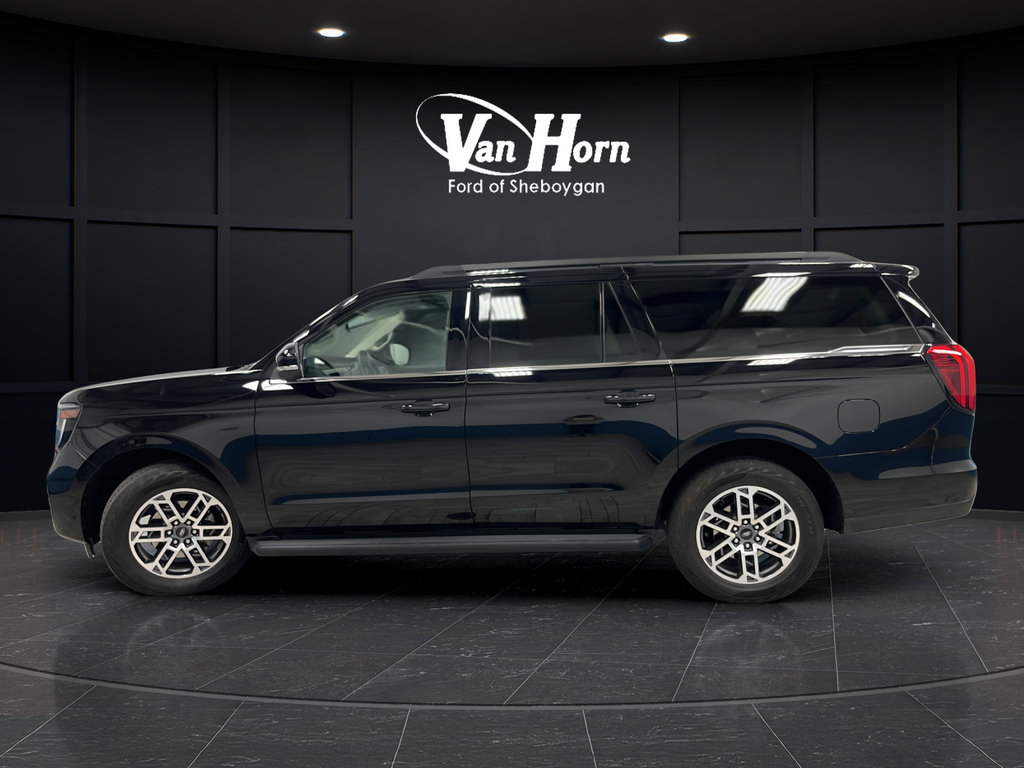 Used 2025 Ford Expedition Max Active AWD/4WD image 4