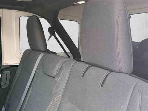 Used 2025 Jeep Wrangler Unlimited Sport AWD/4WD image 12