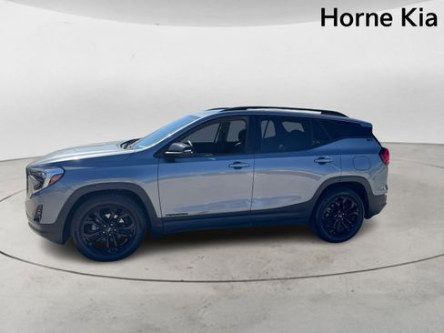 Used 2021 GMC Terrain SLT w/ Infotainment Package II image 6