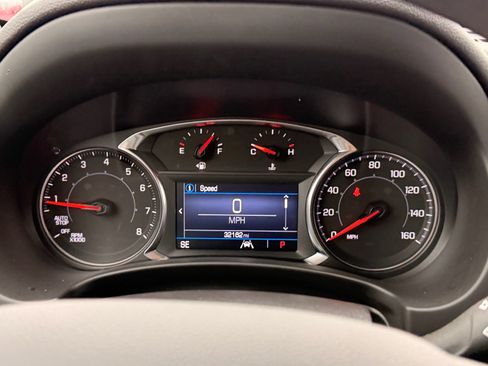 Used 2023 GMC Terrain SLE image 16