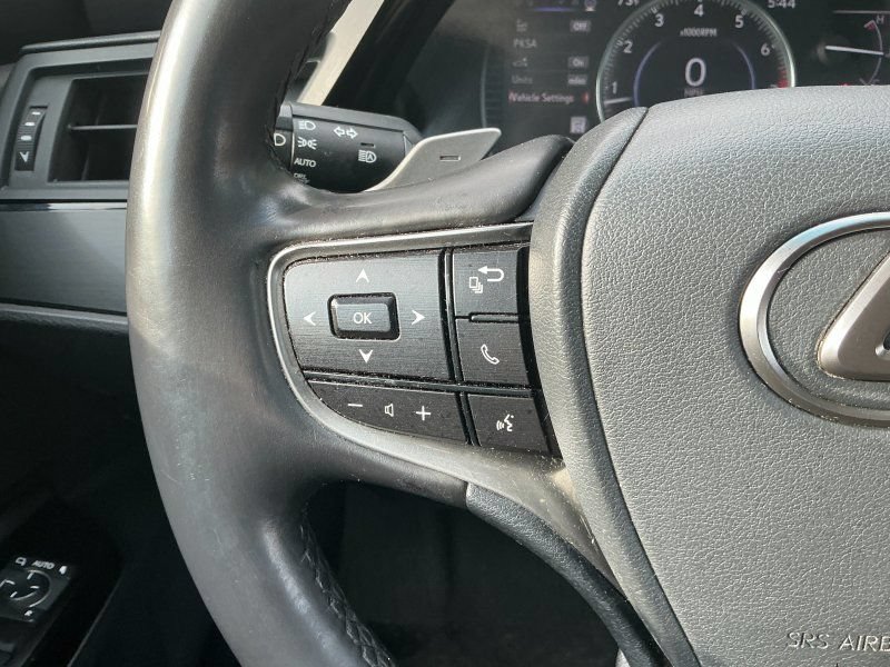 Used 2022 Lexus ES 350 w/ Premium Package FWD image 18