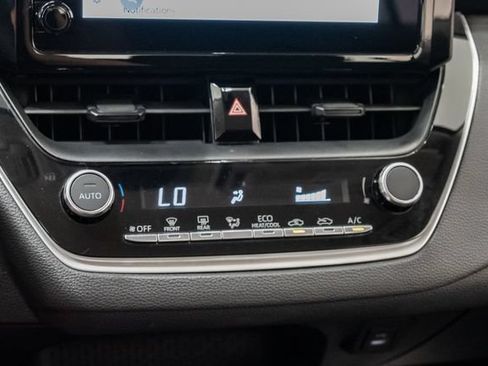 Used 2024 Toyota Corolla LE FWD image 17