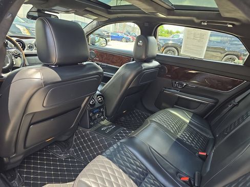 Used 2017 Jaguar XJ L Portfolio AWD/4WD image 10