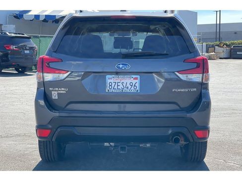 Certified 2021 Subaru Forester Limited image 4
