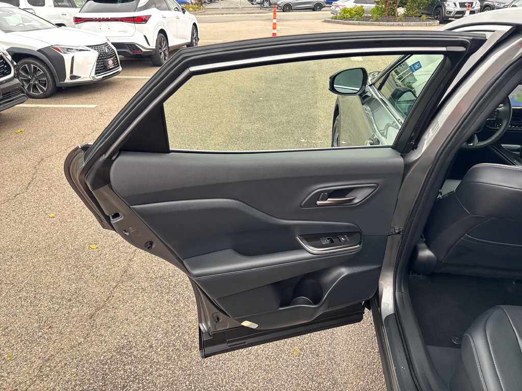 Used 2026 Toyota Crown AWD/4WD image 37