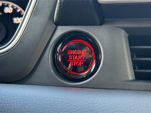 New 2025 Honda Pilot Touring image 25