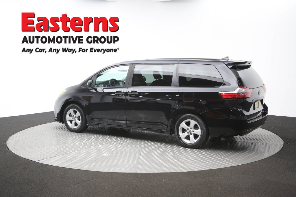Used 2020 Toyota Sienna L FWD image 63